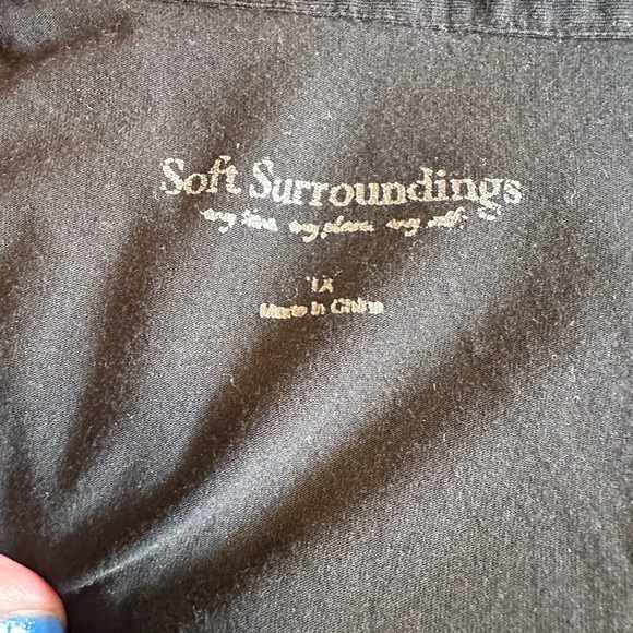 Black Sleeveless Mixed Media Top - Picture 7 of 8